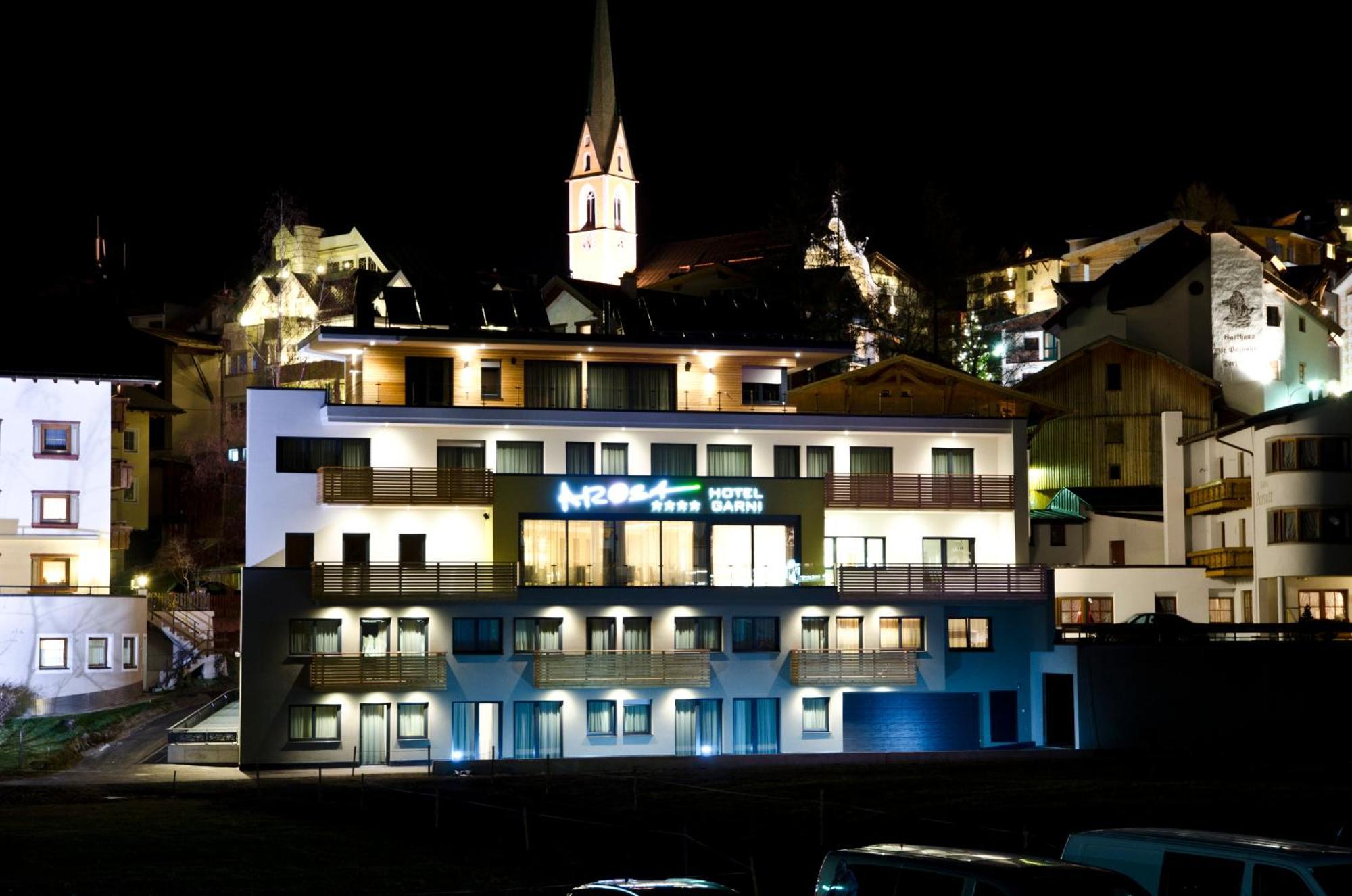 Hotel Garni Arosa Ischgl Zewnętrze zdjęcie
